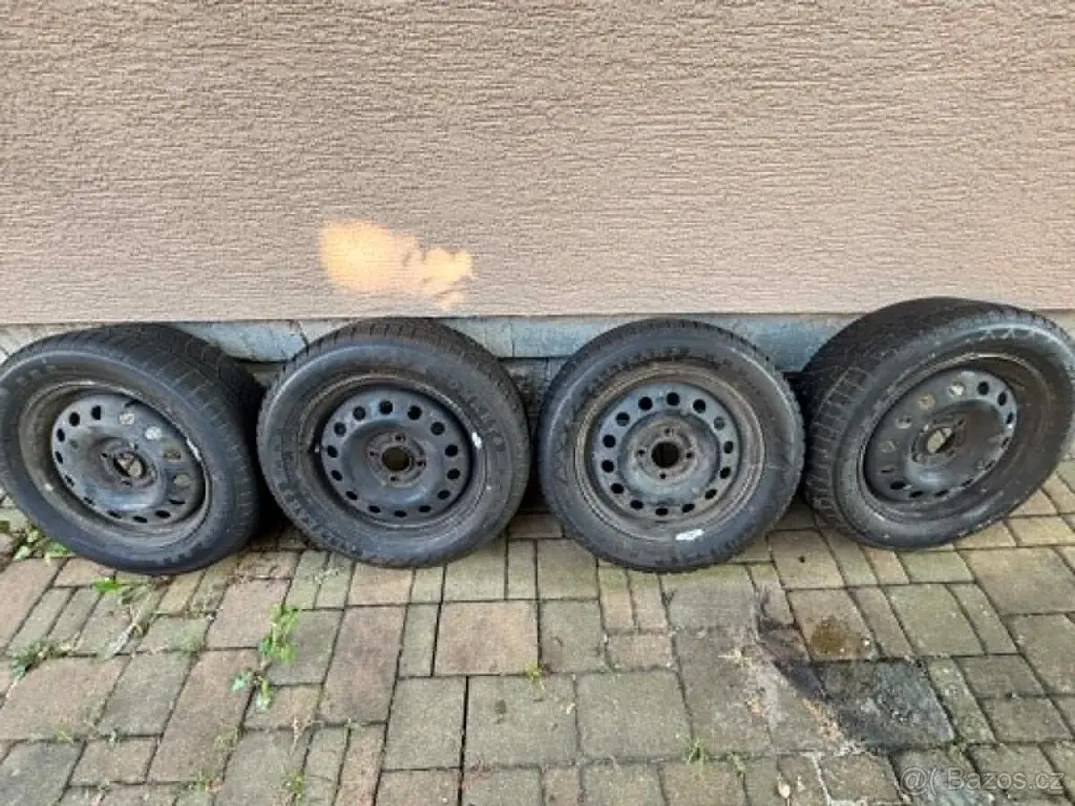 4× celoroční pneu TOMKET Goodride 195/60 R15 na plechových d