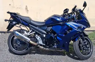 SUZUKI GSX 1250 FA rv:2011 Krásný stav a výbava.