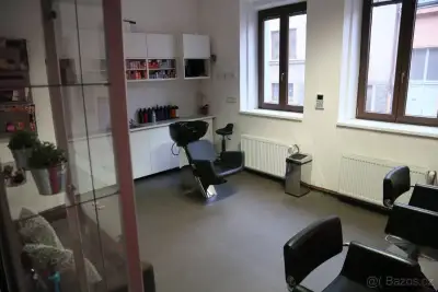 KADEŘNICKÉ KŘESLO K PRONÁJMU Příbram I