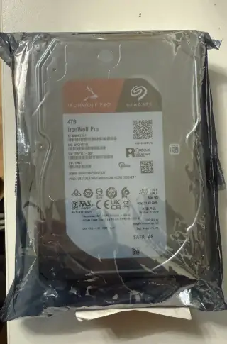 NOVÝ Pevný disk Seagate IronWolf Pro 4TB