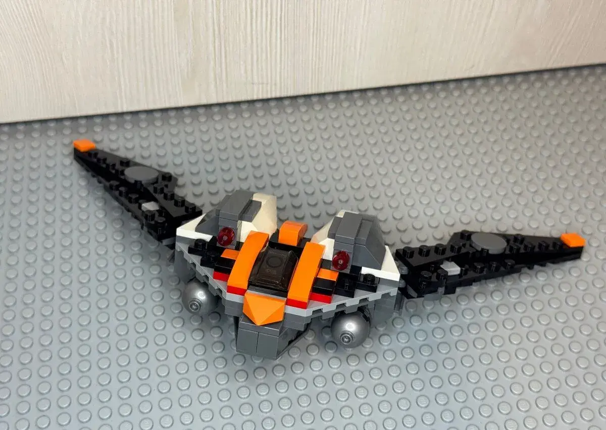 LEGO Rocket Raccoon's Warbird (COMCON034)