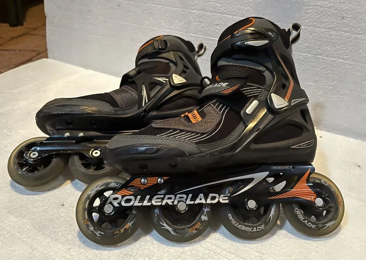 IN-LINE BRUSLE ROLLERBLADE