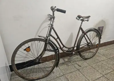 Historické dámské kolo zn. Tezner Chrudim