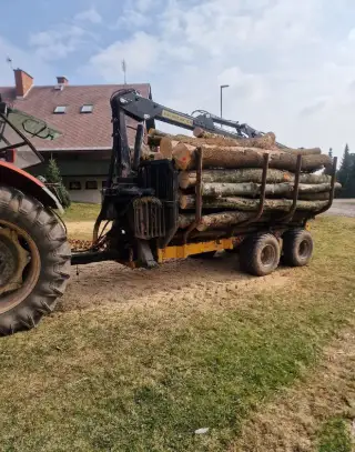 Vyvážecí vlek za traktor