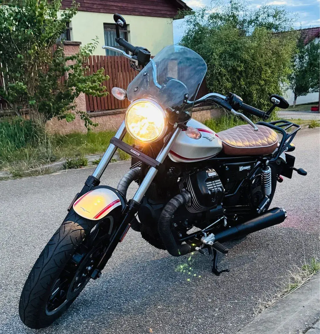 Moto Guzzi V9 Roamer
