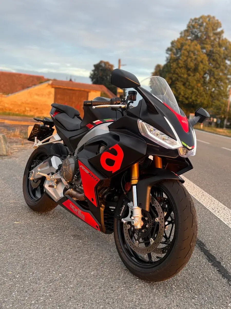 Aprilia rs 660
