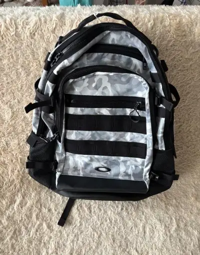 Pánský batoh Oakley - Enhalnce LT Backpack L 9.0 FW