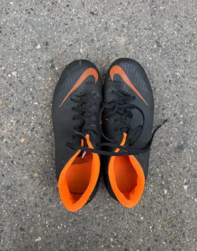 Chlapecké Kopačky Nike Mercurial velikost 38