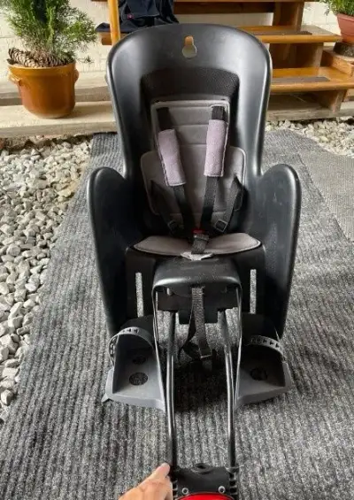 Dětská sedačka na kolo