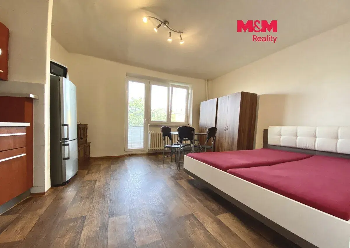 Pronájem bytu 1+kk, 36 m², Ostrava, ul. Porubská