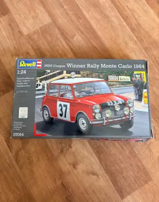 Revell 07064 Mini Cooper Rallye (Winner Monte Carlo 1964)