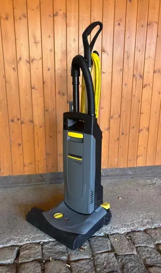 Kärcher tyčový vysavač CV 38/2