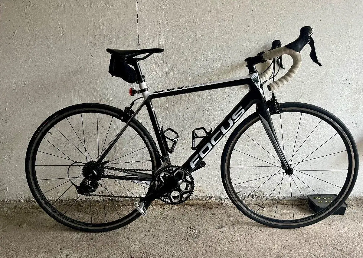 Silniční karbonové kolo Focus Cayo vel. 54cm