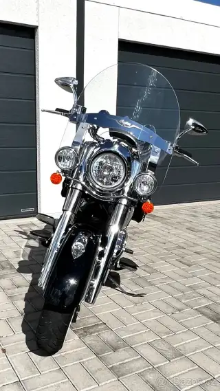 Indian Chief Vintage - téměř nejetý stroj - TOP.