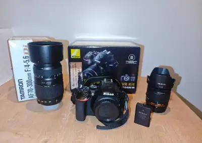 Nikon D5600 set (18-55mm + Tamron 70-300mm Macro)