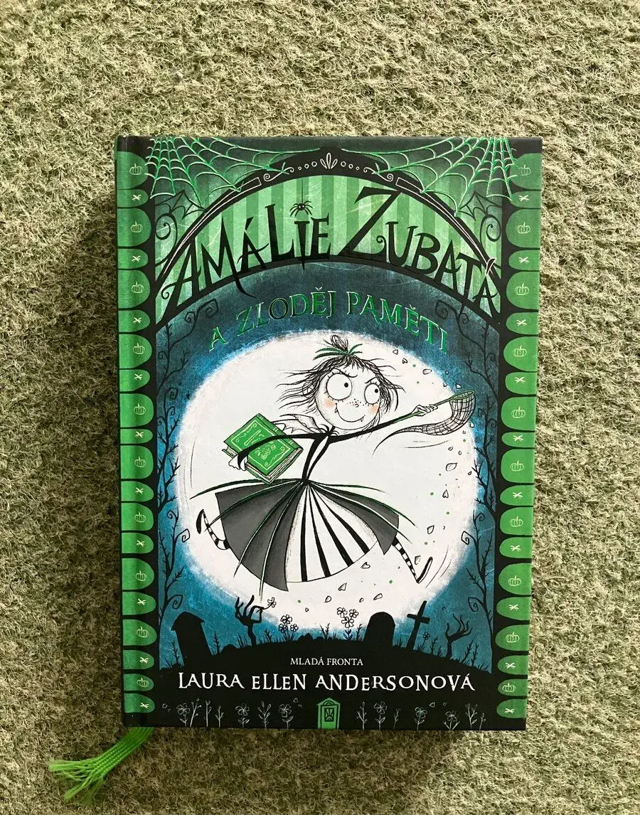 Amálie zubatá a zloděj paměti