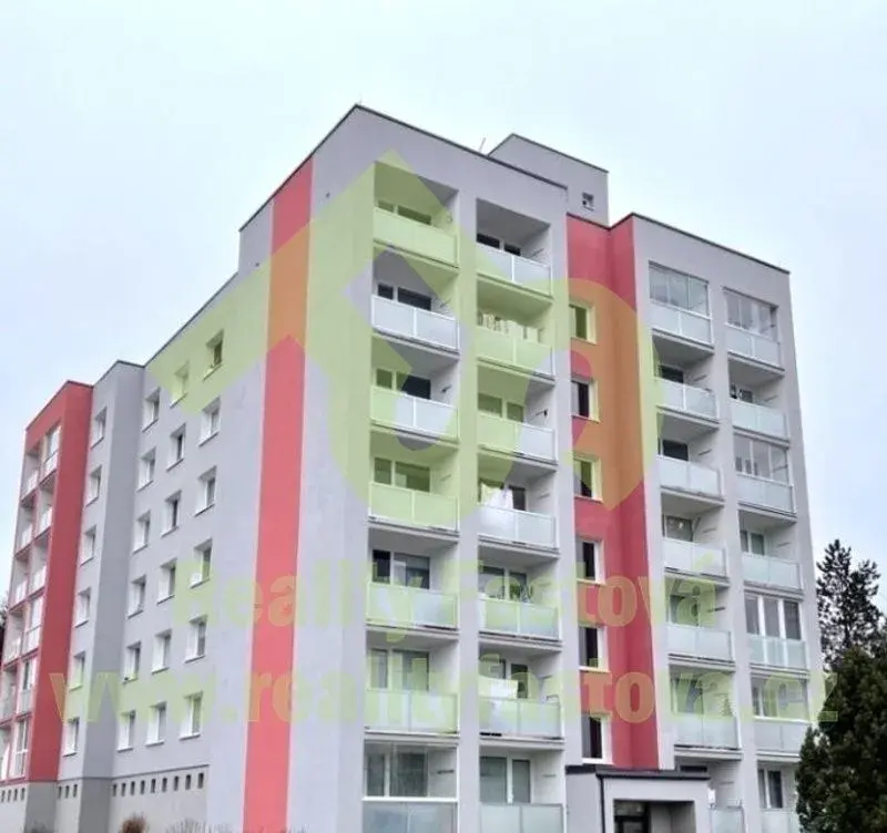Prodej světlého bytu 1+kk v Horní Bříze