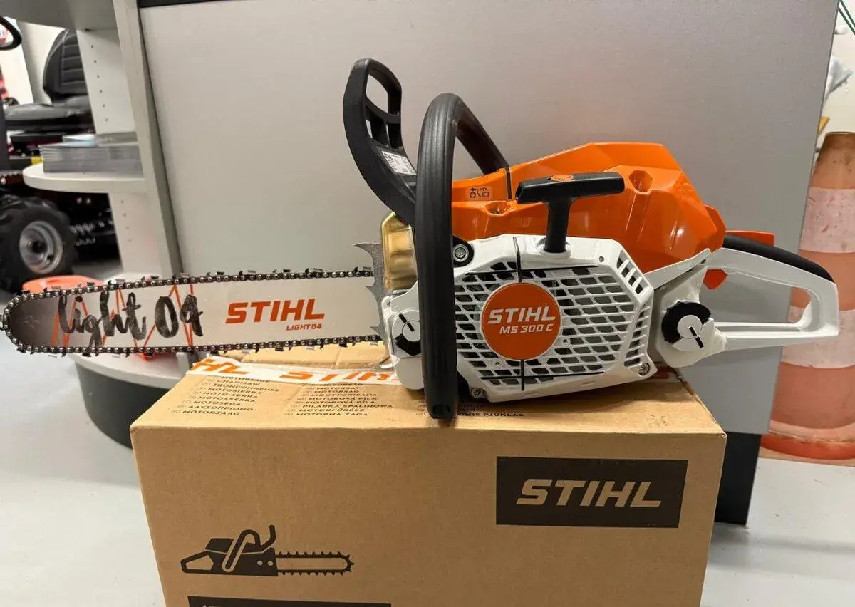Nová pila Stihl MS 300 CM, záruka, odpočet DPH