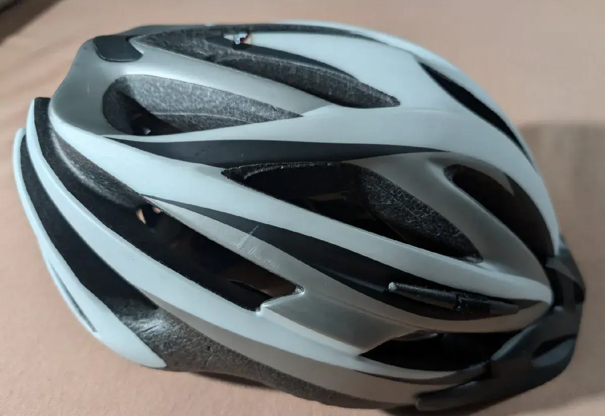 Cyklistická helma 58-62cm