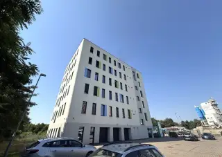 PRONÁJEM NOVĚ VYBUDOVANÉ KANCELÁŘE O CP 18,20 M2 V BRNĚ