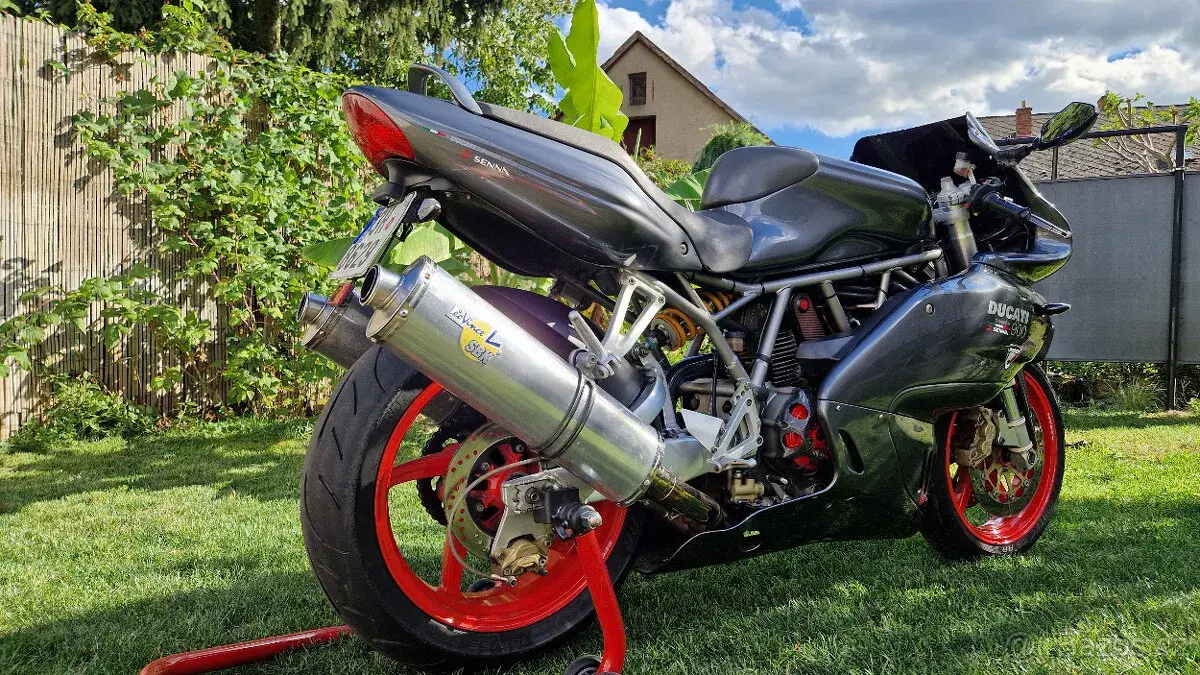 Ducati 900 SS