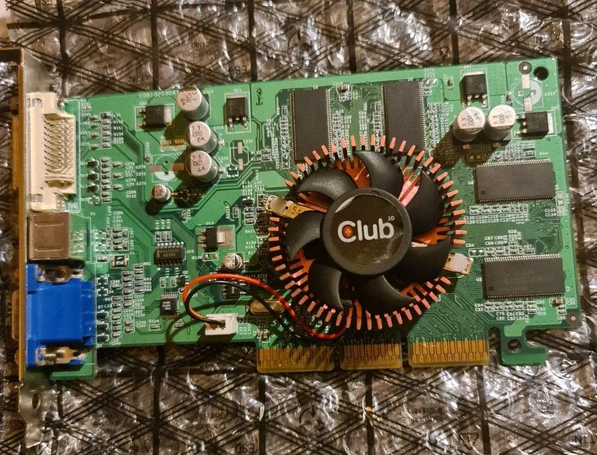 Club 3D GeForce4 MX440 128MB DVI AGP