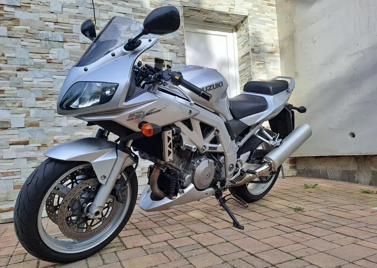 Suzuki sv1000s 2004