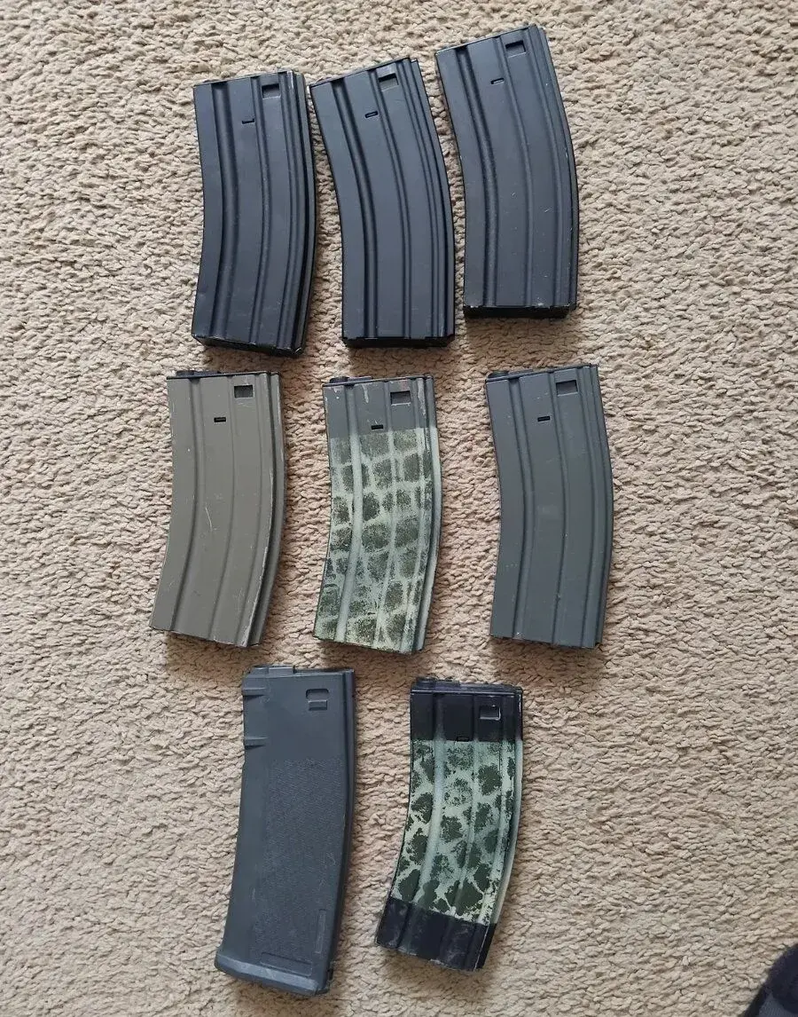 Zásobníky M4