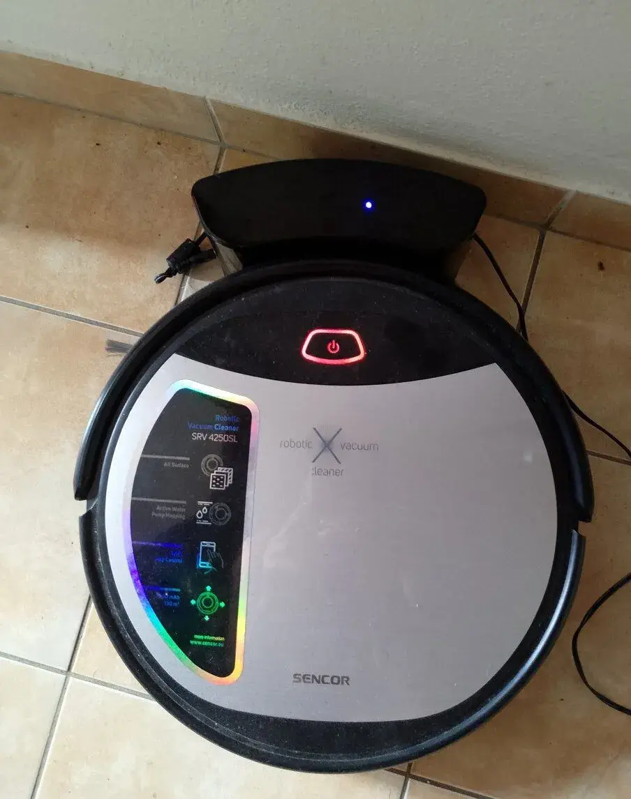 Robotický vysavač SRV 4250 SL Sencor