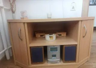 TV stolek