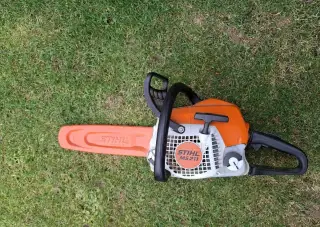 Pila STIHL MS211