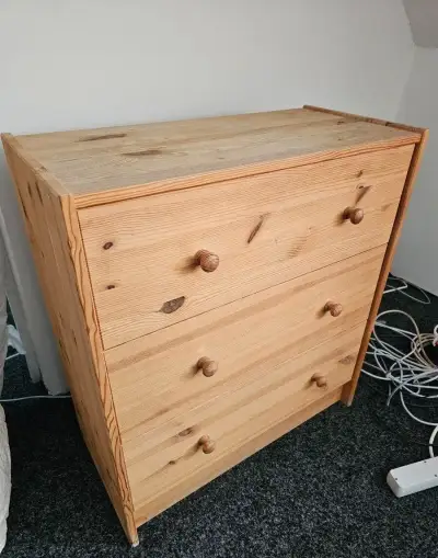 Komoda IKEA RAST – 3 zásuvky, borovice