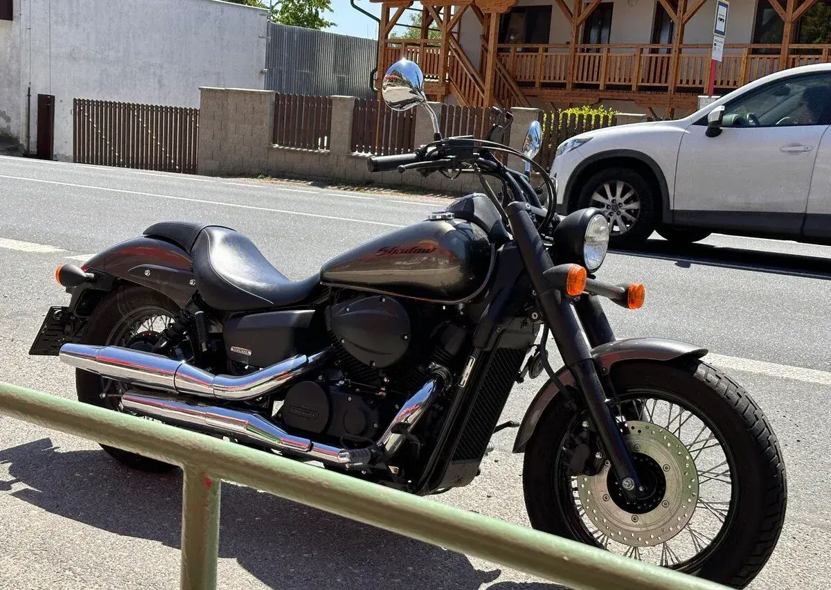 Honda Shadow Black Spirit 750 - 4 142 km