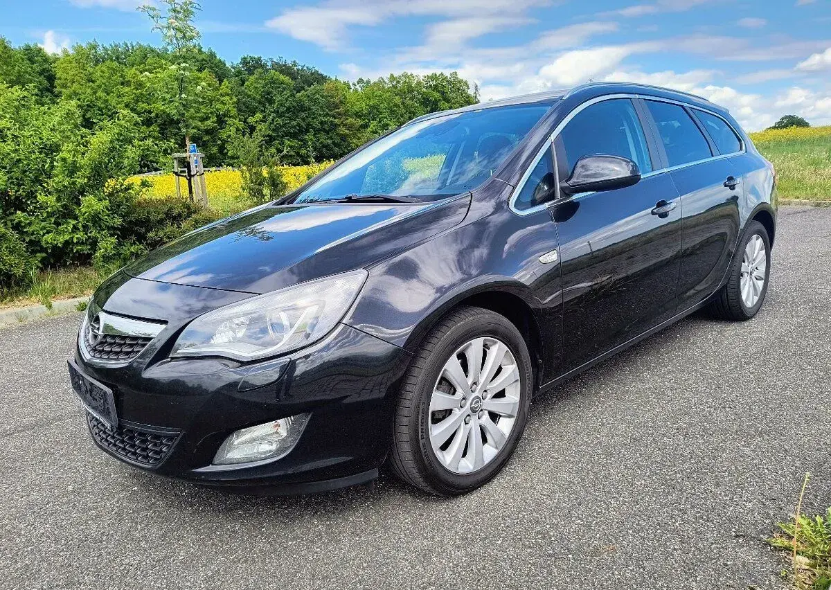 Opel Astra – 2012, 254 000 km
