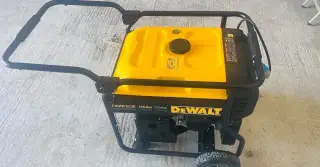Elektrocentrála benzínová DeWalt DXGNP853E 10600W -AVR