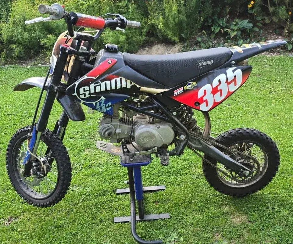 Pitbike Stomp 140 – při rychlém jednání sleva