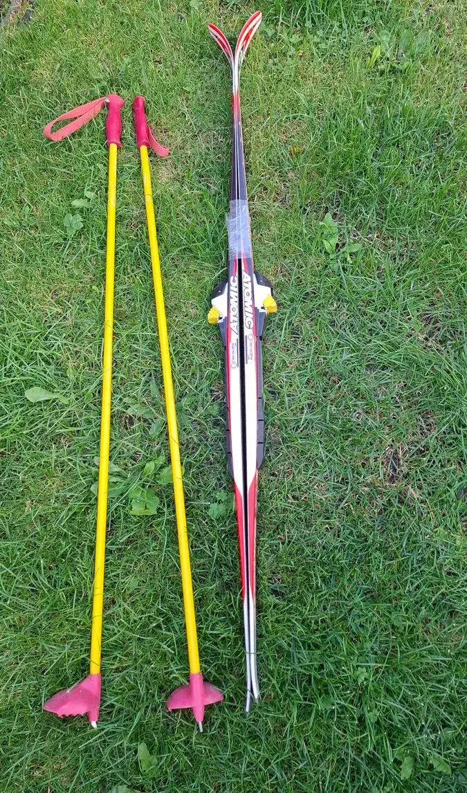Dětské běžky Atomic 120cm s váz. SNS