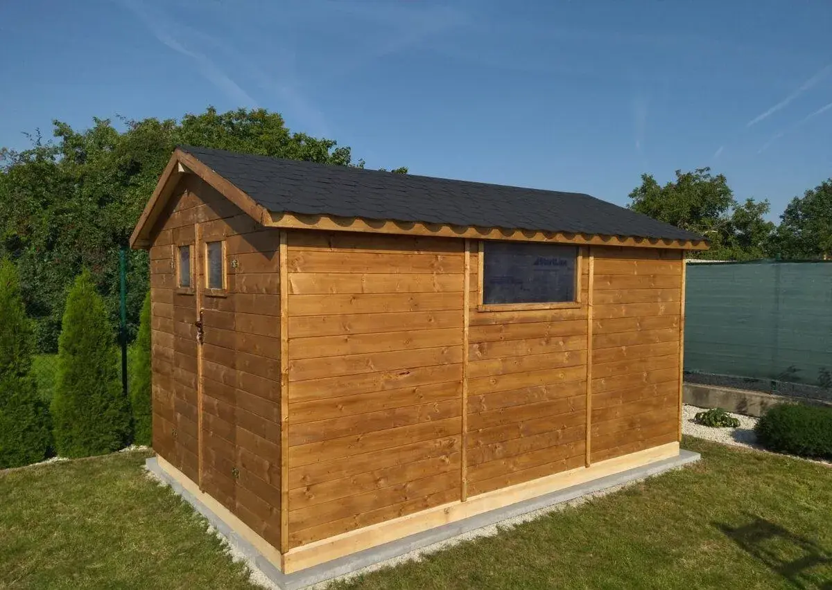 Dřevěný zahradní domek 2,5x3,75 m, 9,4 m2 - model Laura