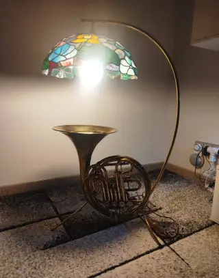 Stolní lampa Tiffany, lesní roh