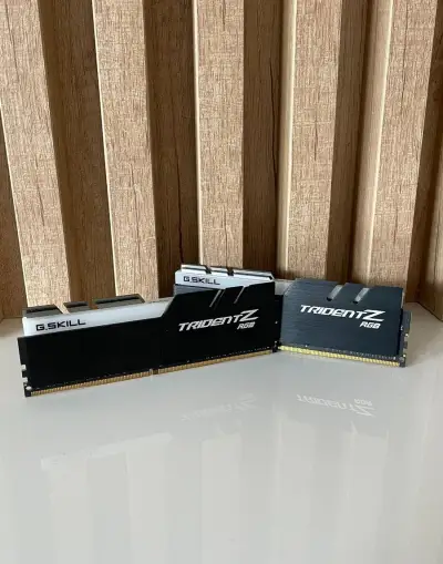 G.SKILL Trident Z RGB 32GB (2x16GB) DDR4 3200MHz CL15