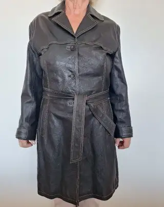 Kožený dámský kabát