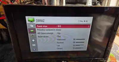 LG 32 LH2000