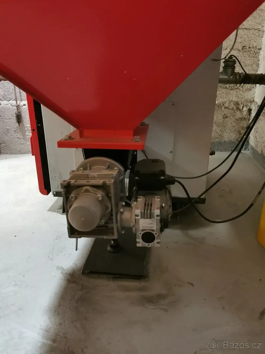 Automaticky kotel na tuhá paliva 15-50kw
