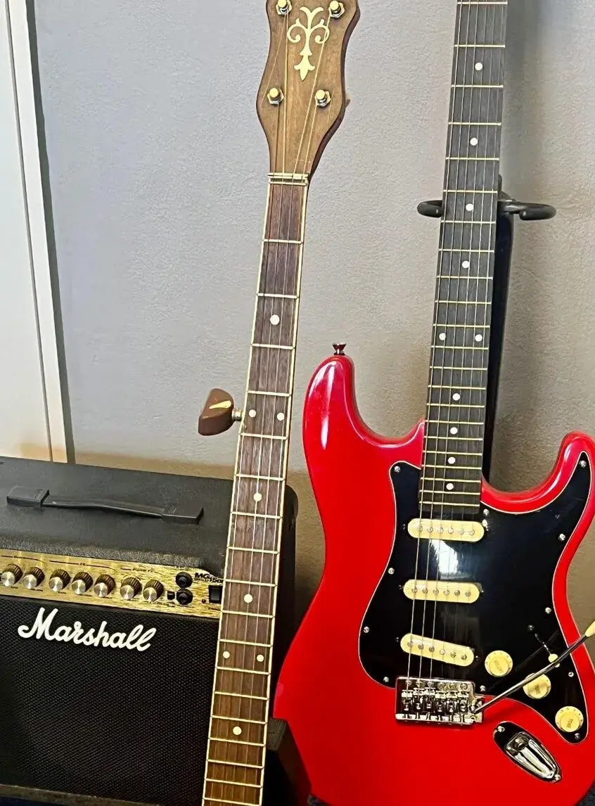 Elektrická kytara Stratocaster + kombo 30Watt
