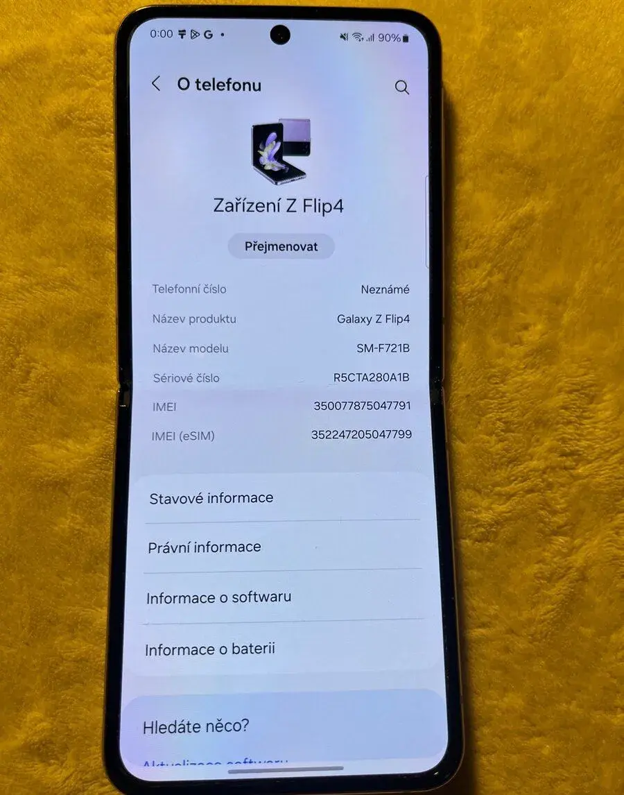 Samsung galaxy Z Flip 4