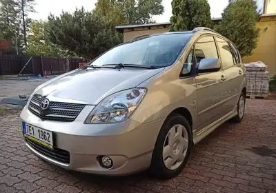 Toyota Corolla – 2004, 120 000 km