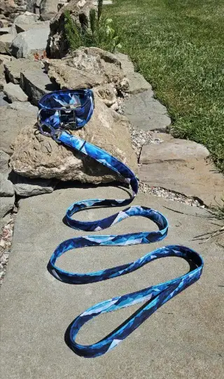 Originální designový obojek a vodítko pro psa s motivem hor