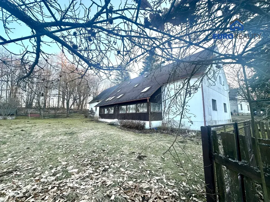 Nemovitost – 336 m², pozemek 1076 m²