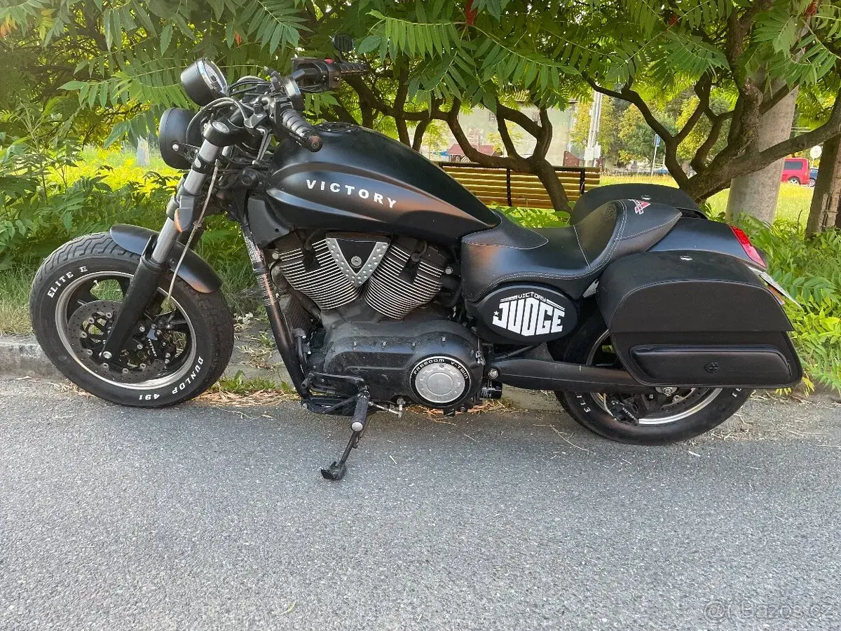 VICTORY JUDGE 1731cc — americká rarita, 21 150 km, NOVÁ STK