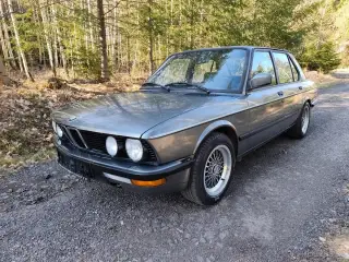 BMW e28 – 166 000 km